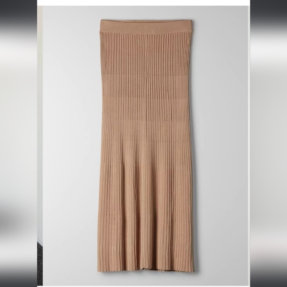 Babaton Dresses & Skirts - ARITZIA | Babaton Carousel Knit Midi Skirt pleated camel tan sz XS
